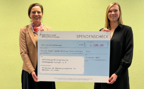 Spendenübergabe Bristol Myers Squibb